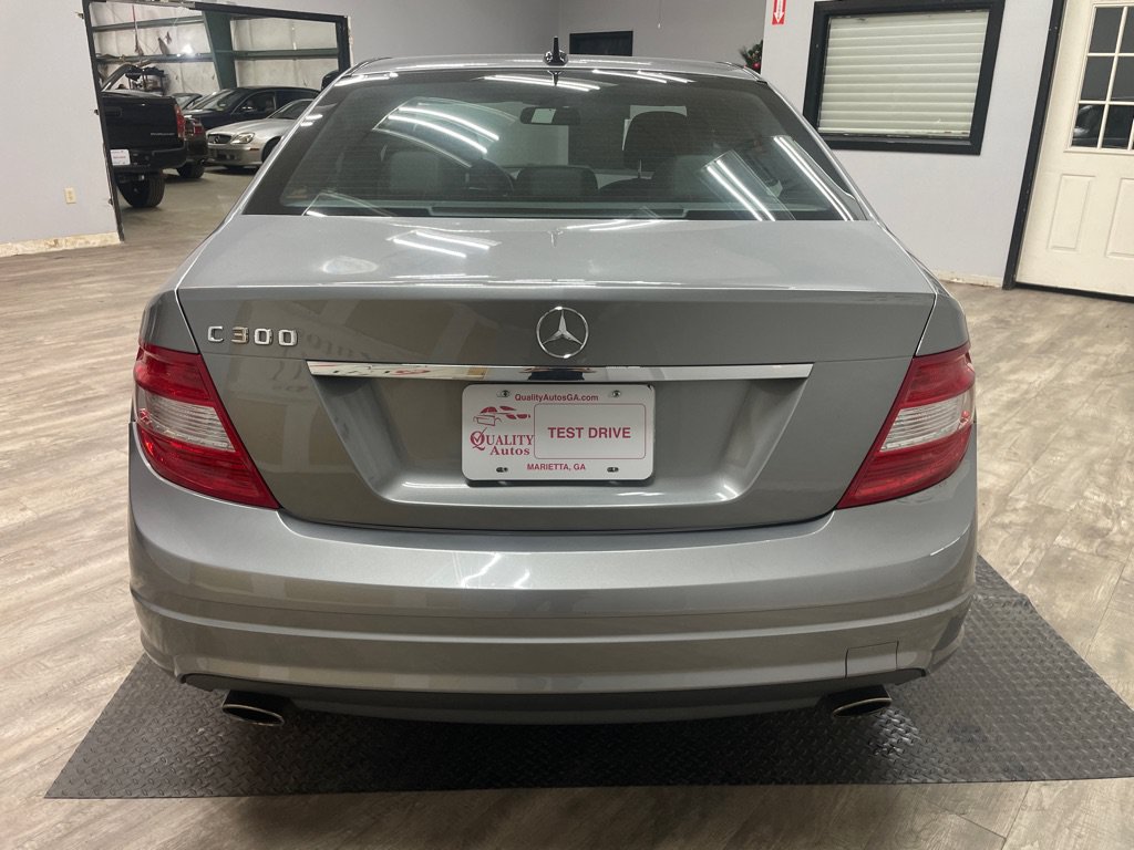 Used 2008 Mercedes-Benz C 300 Sedan image 8
