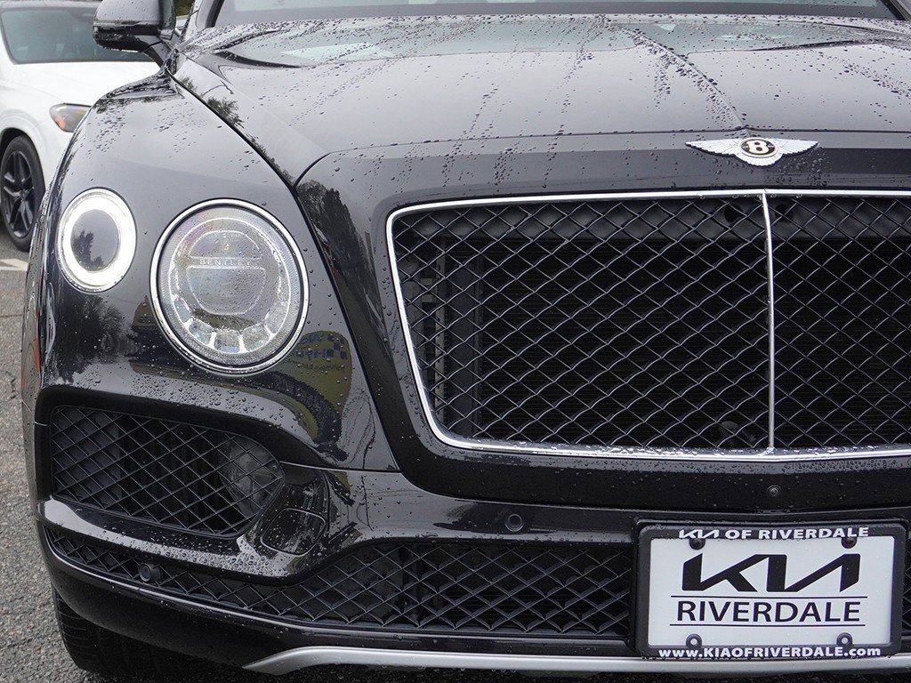 Used 2019 Bentley Bentayga image 13