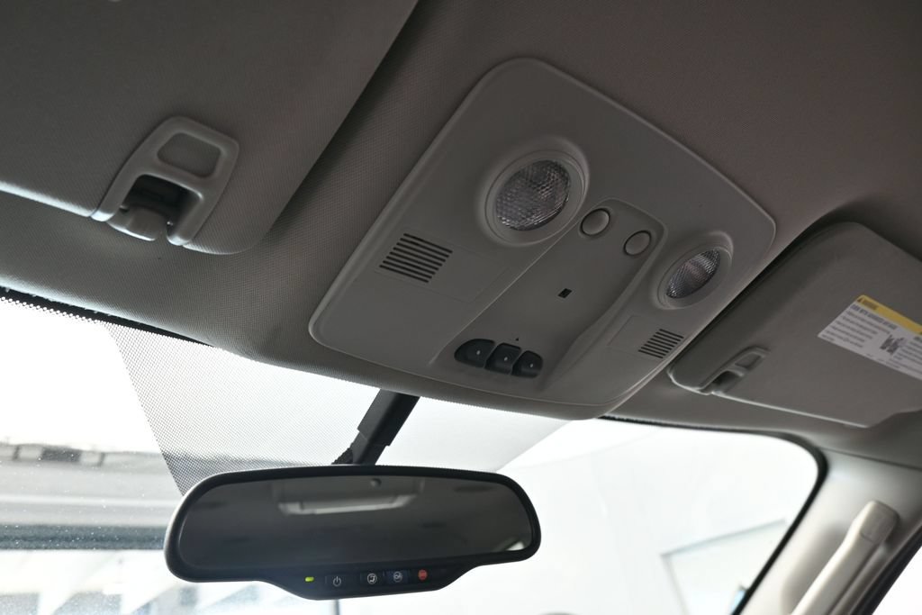 Used 2013 Chevrolet Traverse LT FWD image 25