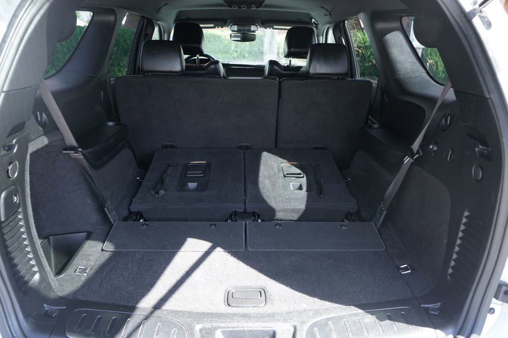 Used 2021 Dodge Durango R/T w/ Blacktop Package RWD image 9