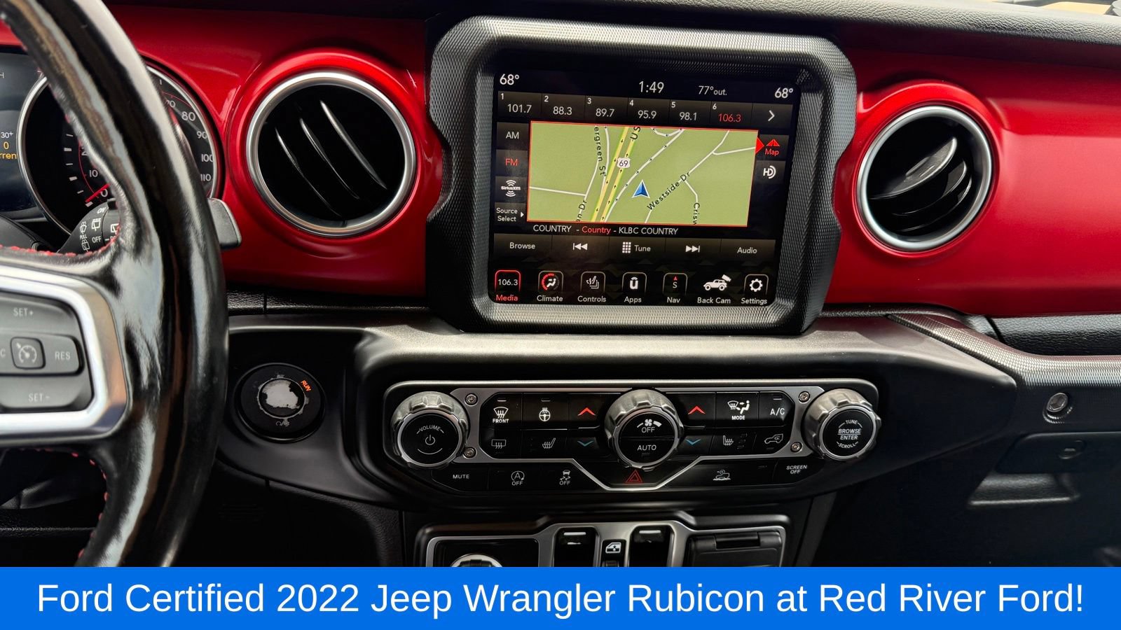 Used 2022 Jeep Wrangler Unlimited Rubicon w/ Cold Weather Group AWD/4WD image 15
