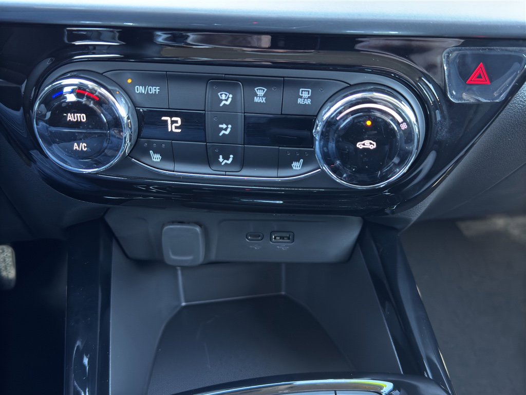 Used 2026 Chevrolet Trax LT w/ LT Convenience Package image 22