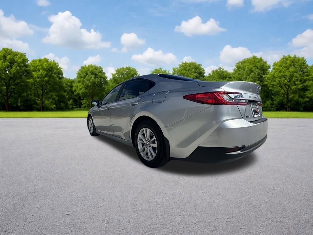 Used 2025 Toyota Camry LE w/ Convenience Package image 24