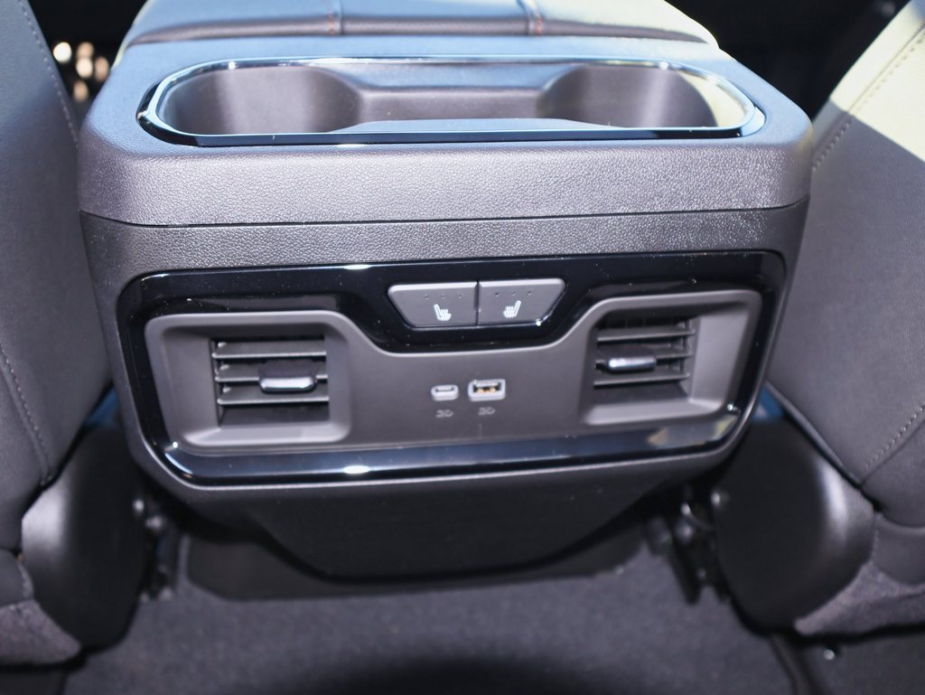 New 2026 GMC Sierra 2500 AT4 image 13