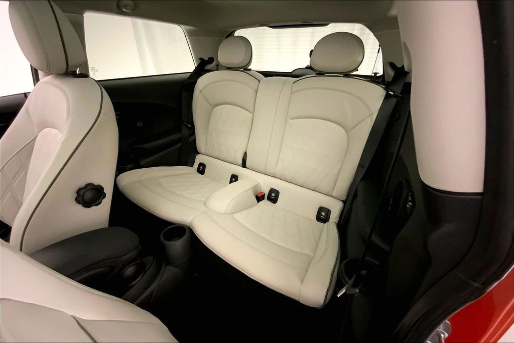 Used 2020 MINI Cooper S image 14