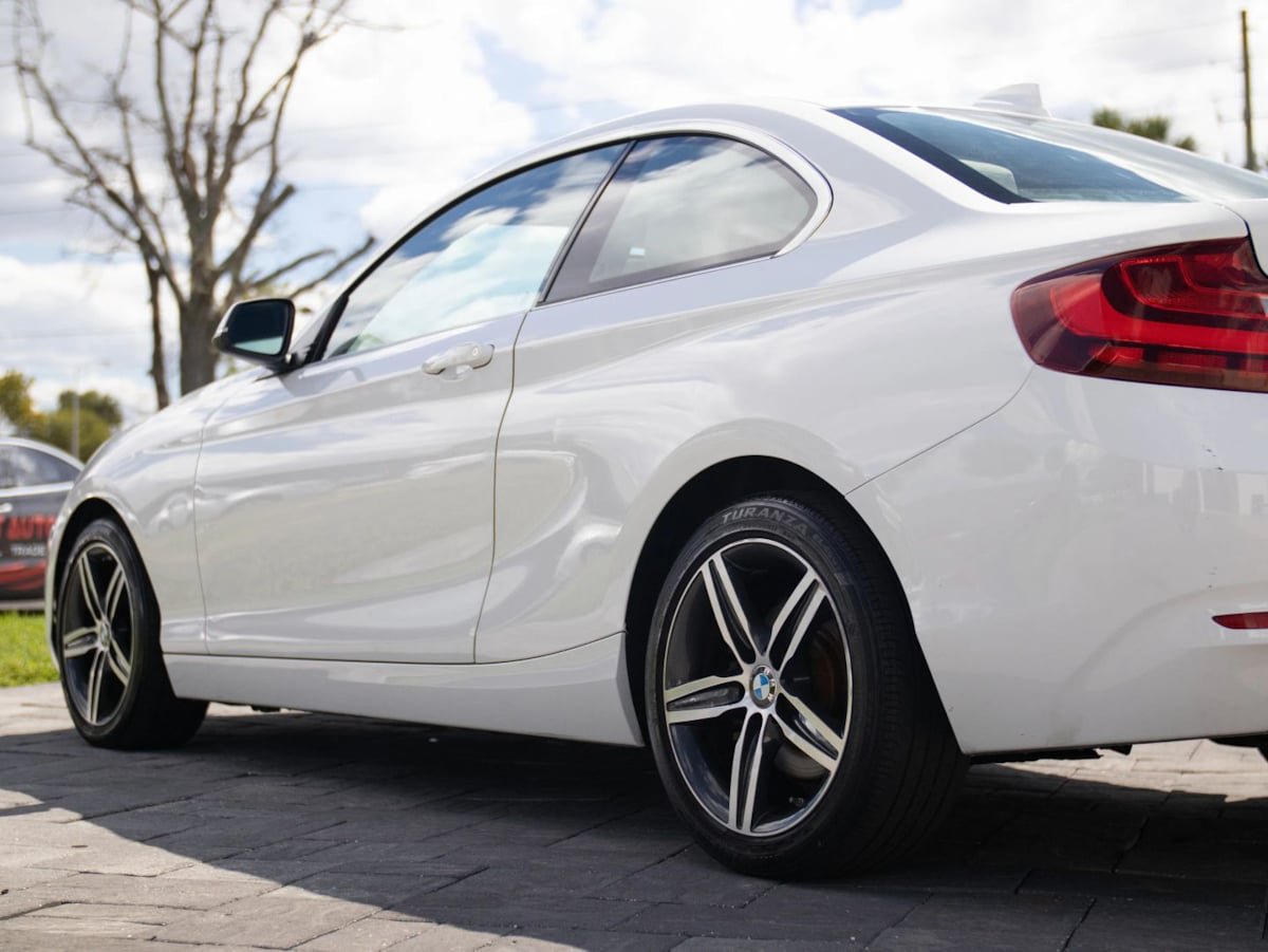 Used 2017 BMW 230i Coupe RWD image 9
