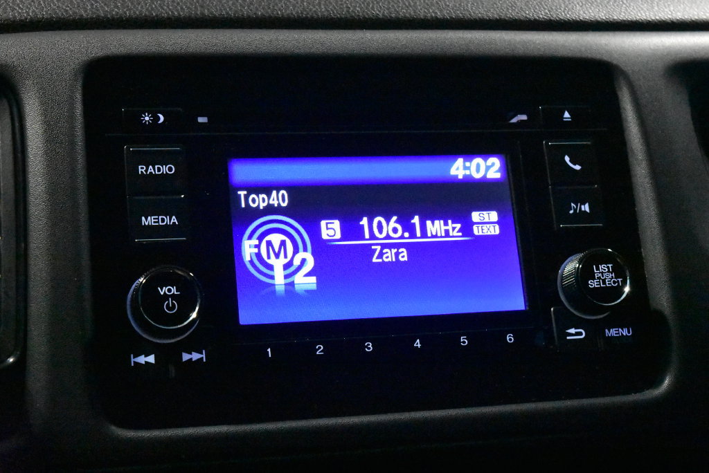 Used 2022 Honda HR-V LX image 11