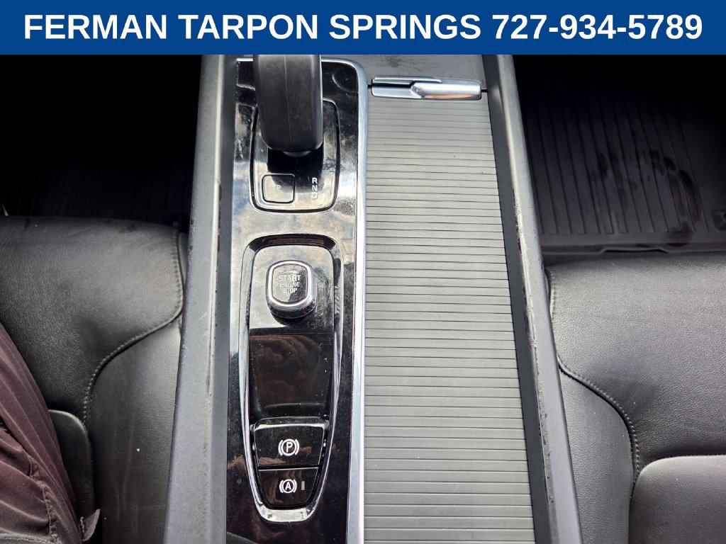 Certified 2024 Volvo XC60 B5 Core w/ Protection Package Premier AWD/4WD image 24