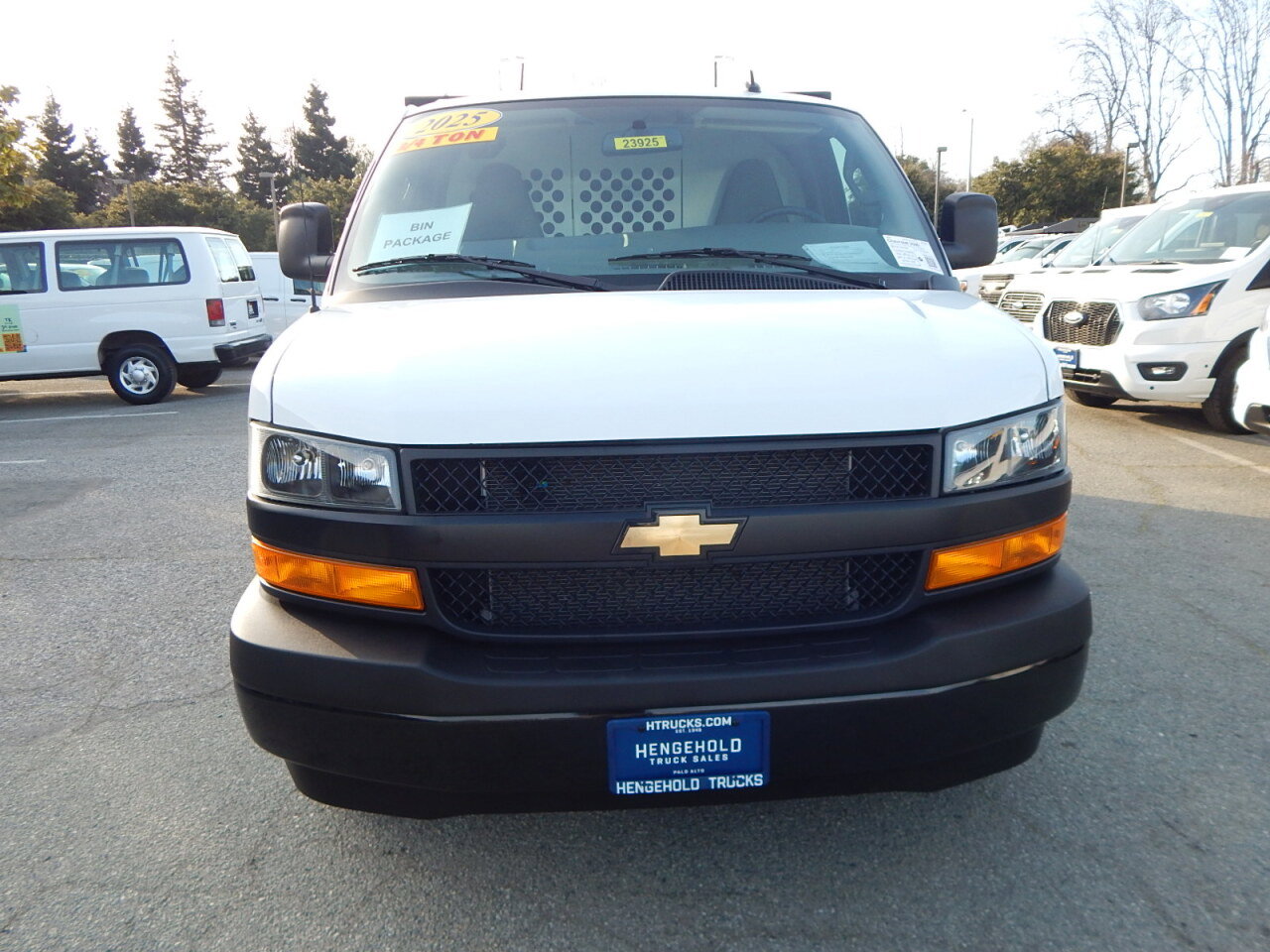 Used 2025 Chevrolet Express 2500 w/ Driver Convenience Package image 11