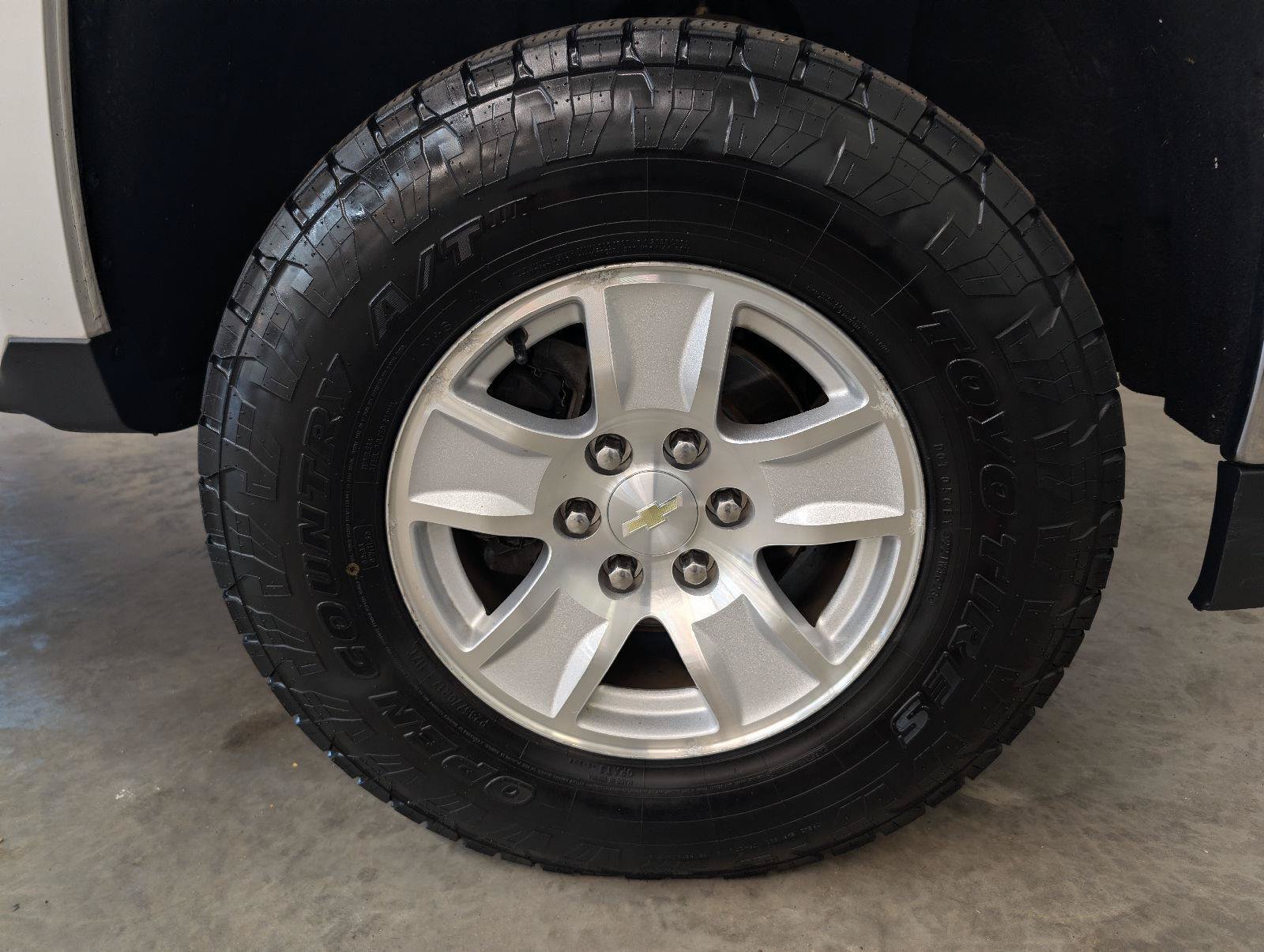 Used 2015 Chevrolet Silverado 1500 LT AWD/4WD image 42