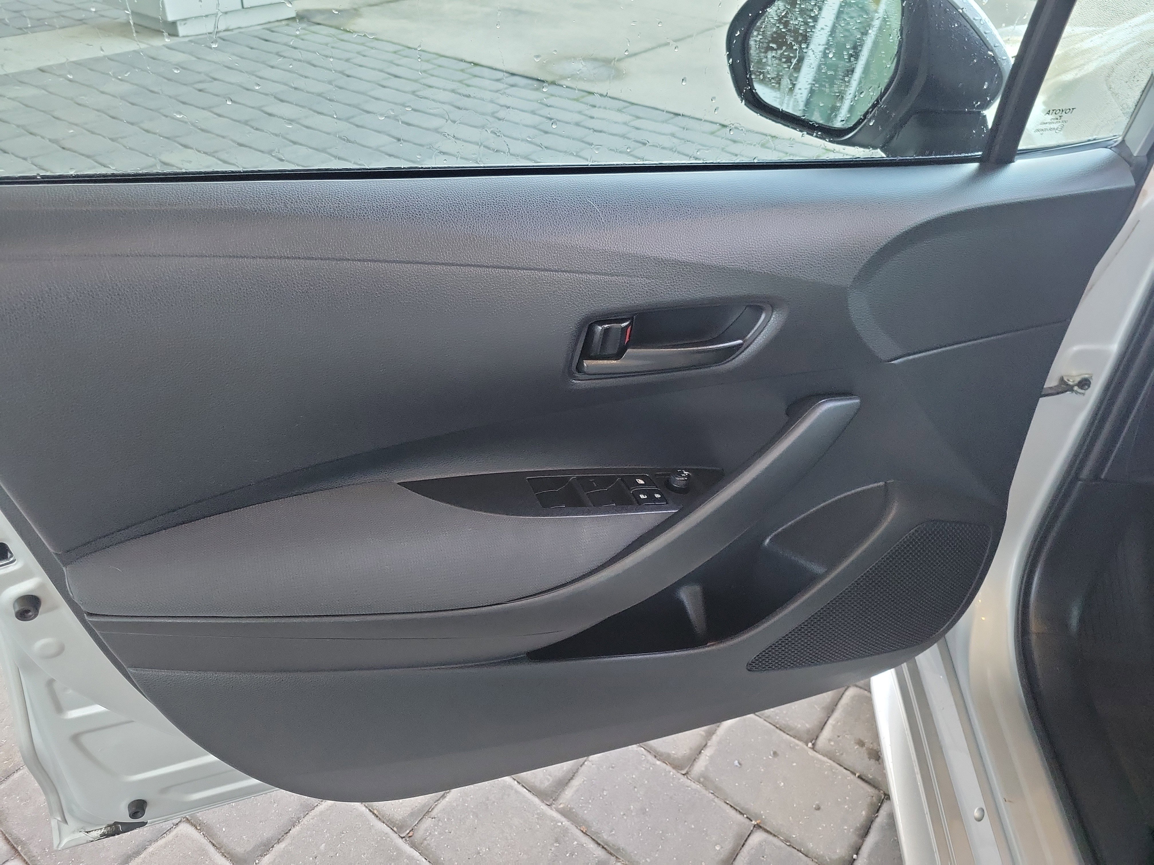 Certified 2023 Toyota Corolla LE image 10