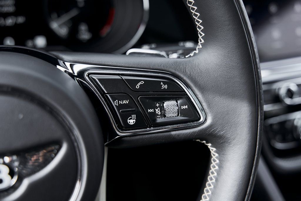 Used 2023 Bentley Bentayga Extended Wheelbase image 63
