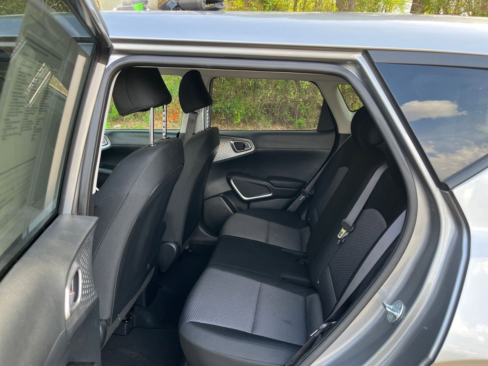 Used 2025 Kia Soul LX w/ LX Technology Package image 23