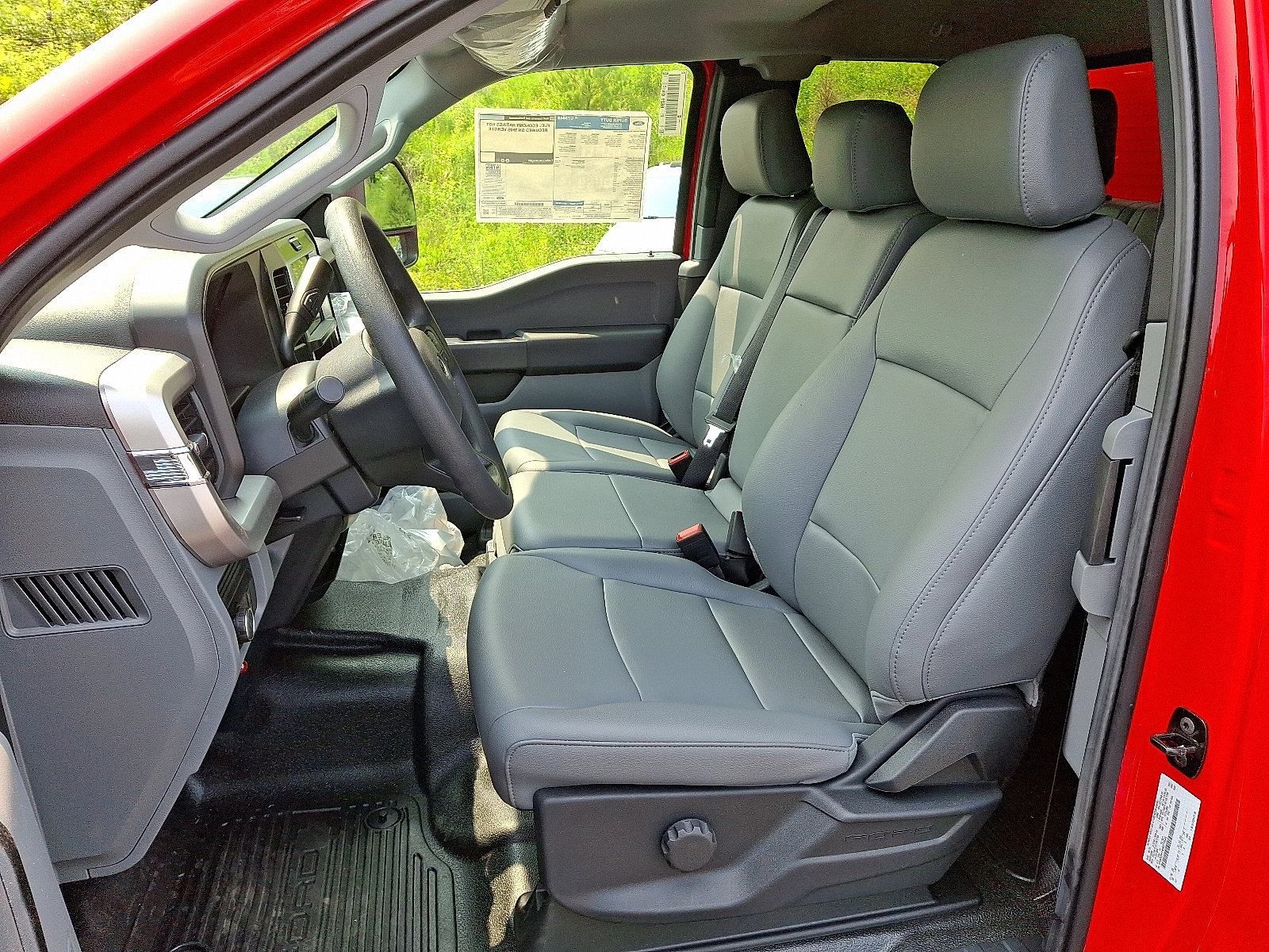 New 2025 Ford F550 4x4 SuperCab Super Duty image 5