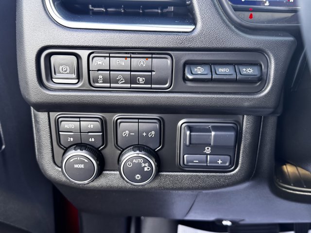 Used 2024 Chevrolet Suburban Premier w/ Premium Package image 18