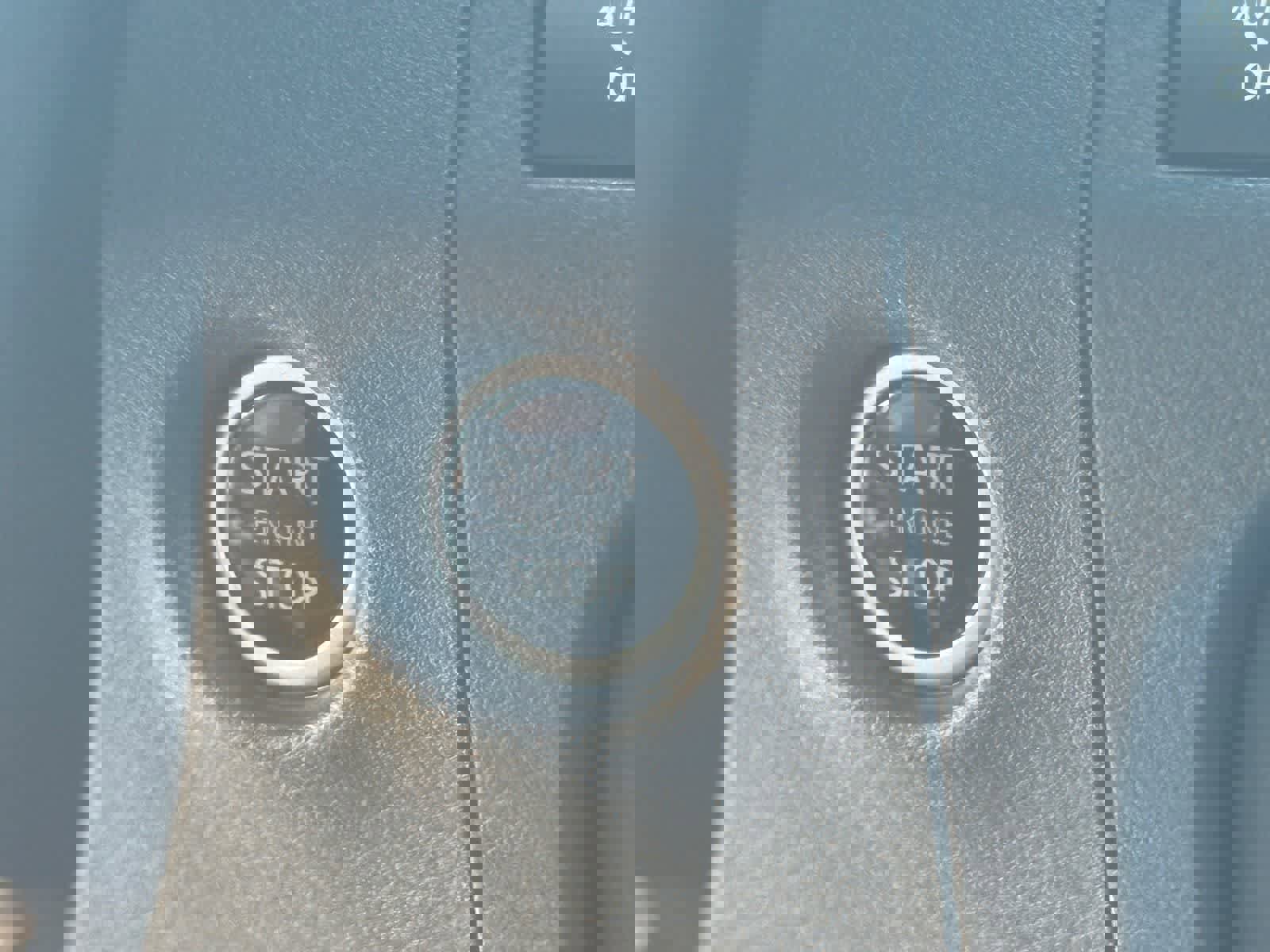 Certified 2025 Nissan Frontier SV image 20