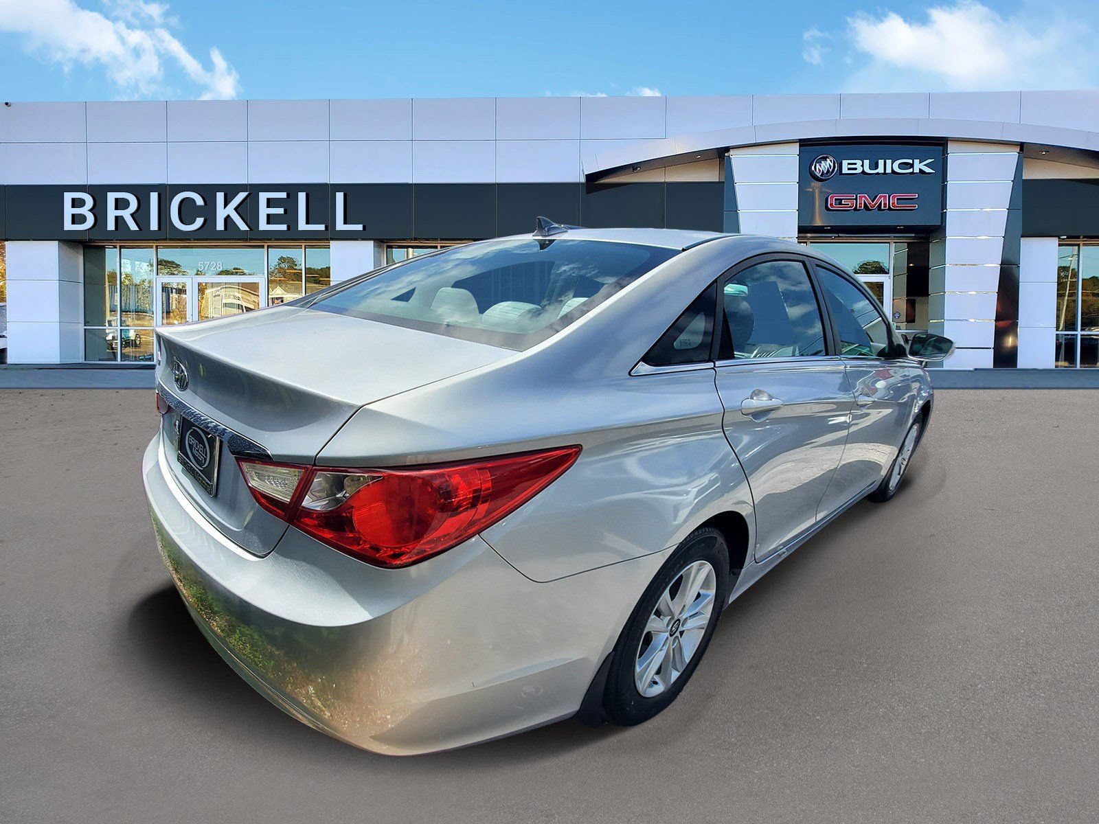 Used 2013 Hyundai Sonata GLS w/ Popular Equipment Pkg FWD image 3