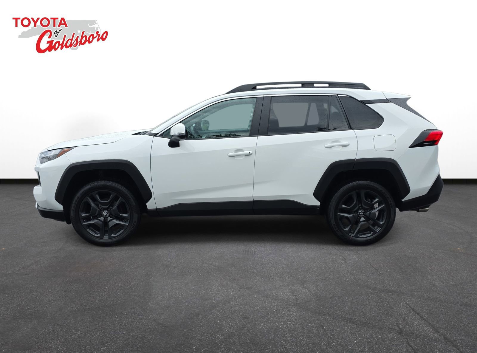 Used 2024 Toyota RAV4 Adventure AWD/4WD image 8