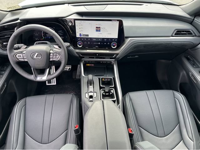 New 2026 Lexus TX 500h AWD image 13