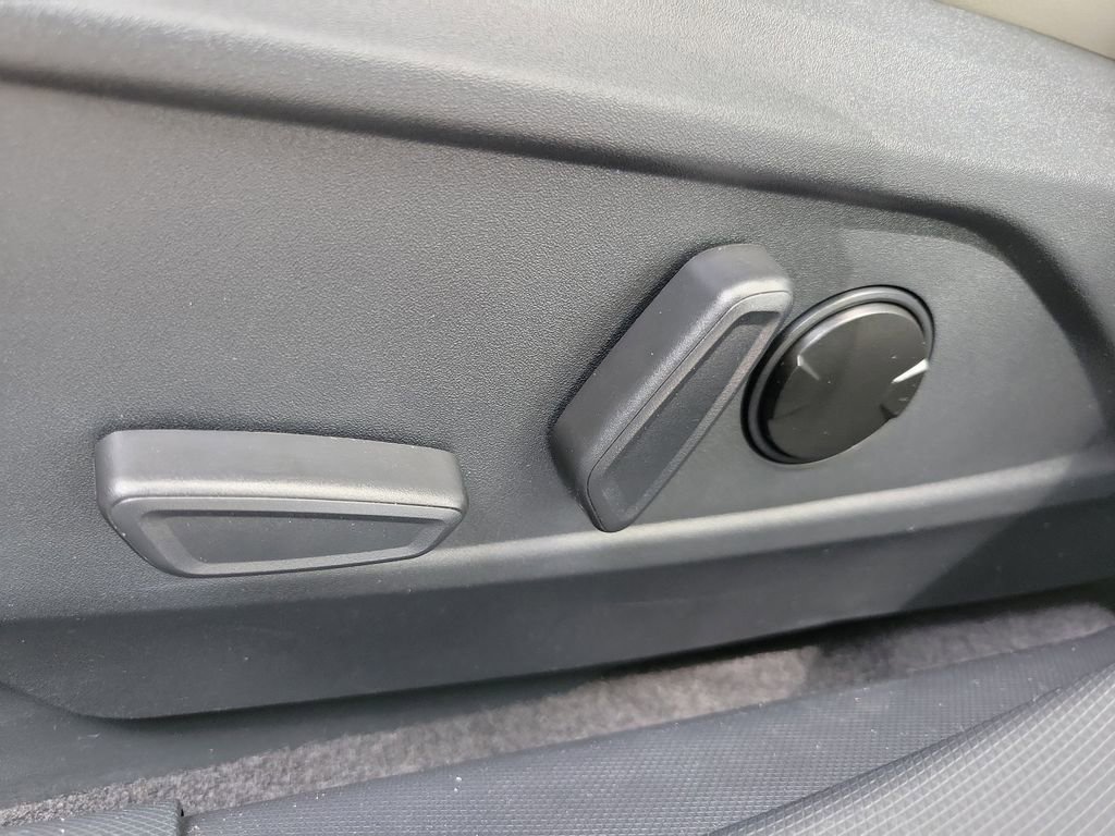 Used 2023 Ford Mustang Mach-E Premium image 21