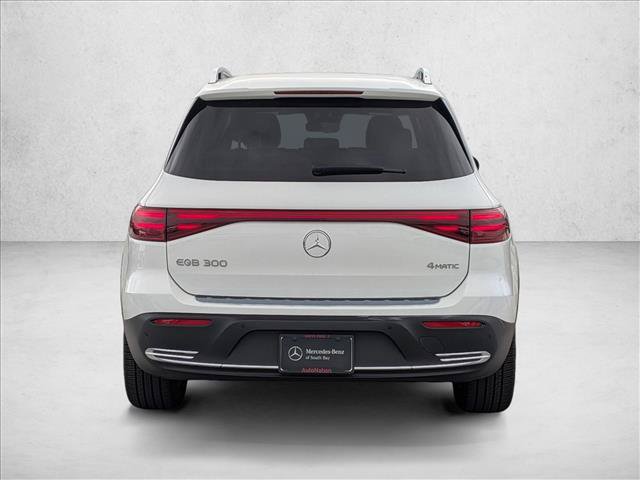 Used 2025 Mercedes-Benz EQB 300 4MATIC image 6