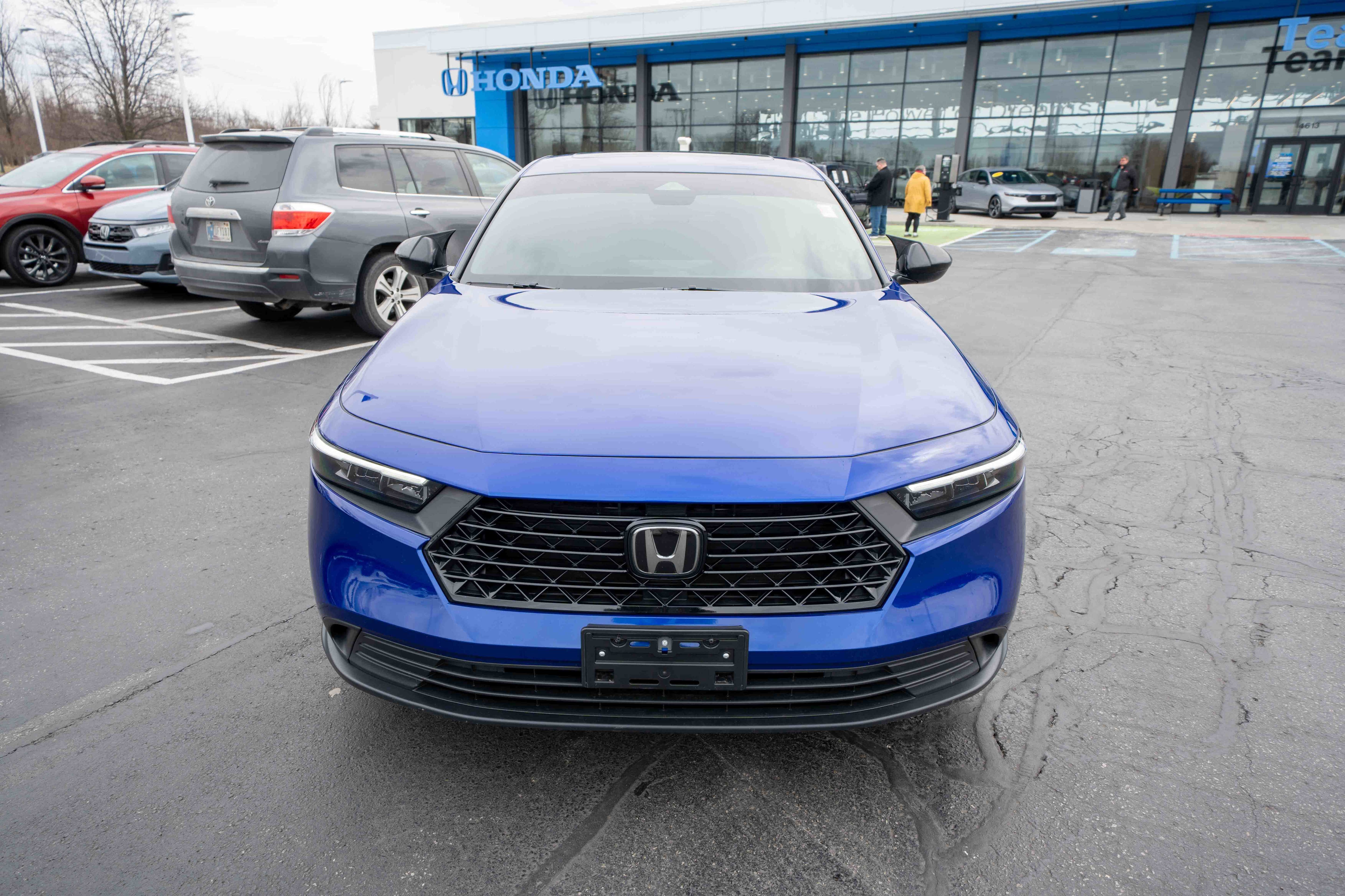 Used 2024 Honda Accord Sport image 2