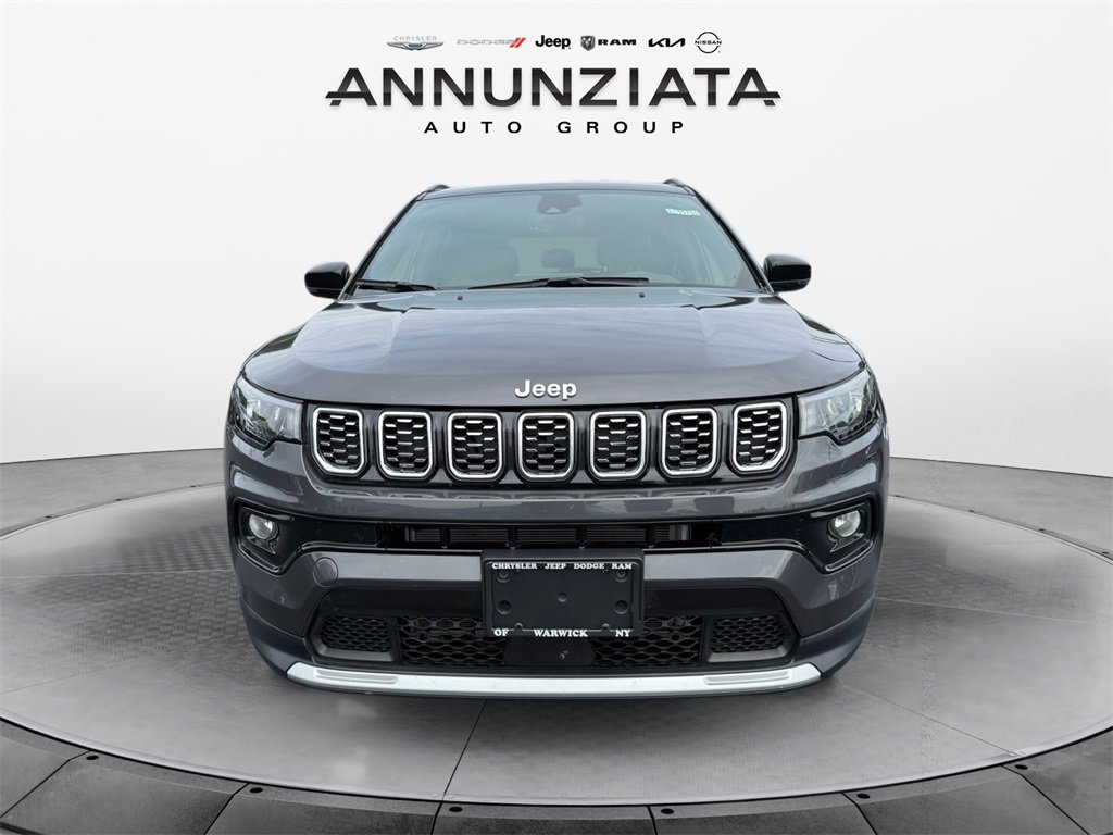 Used 2024 Jeep Compass Limited image 8