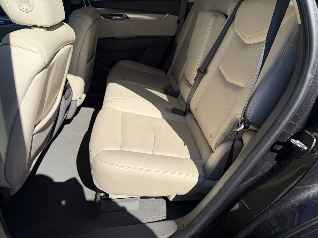 Used 2018 Cadillac XT5 Luxury w/ Driver Awareness Package FWD image 31