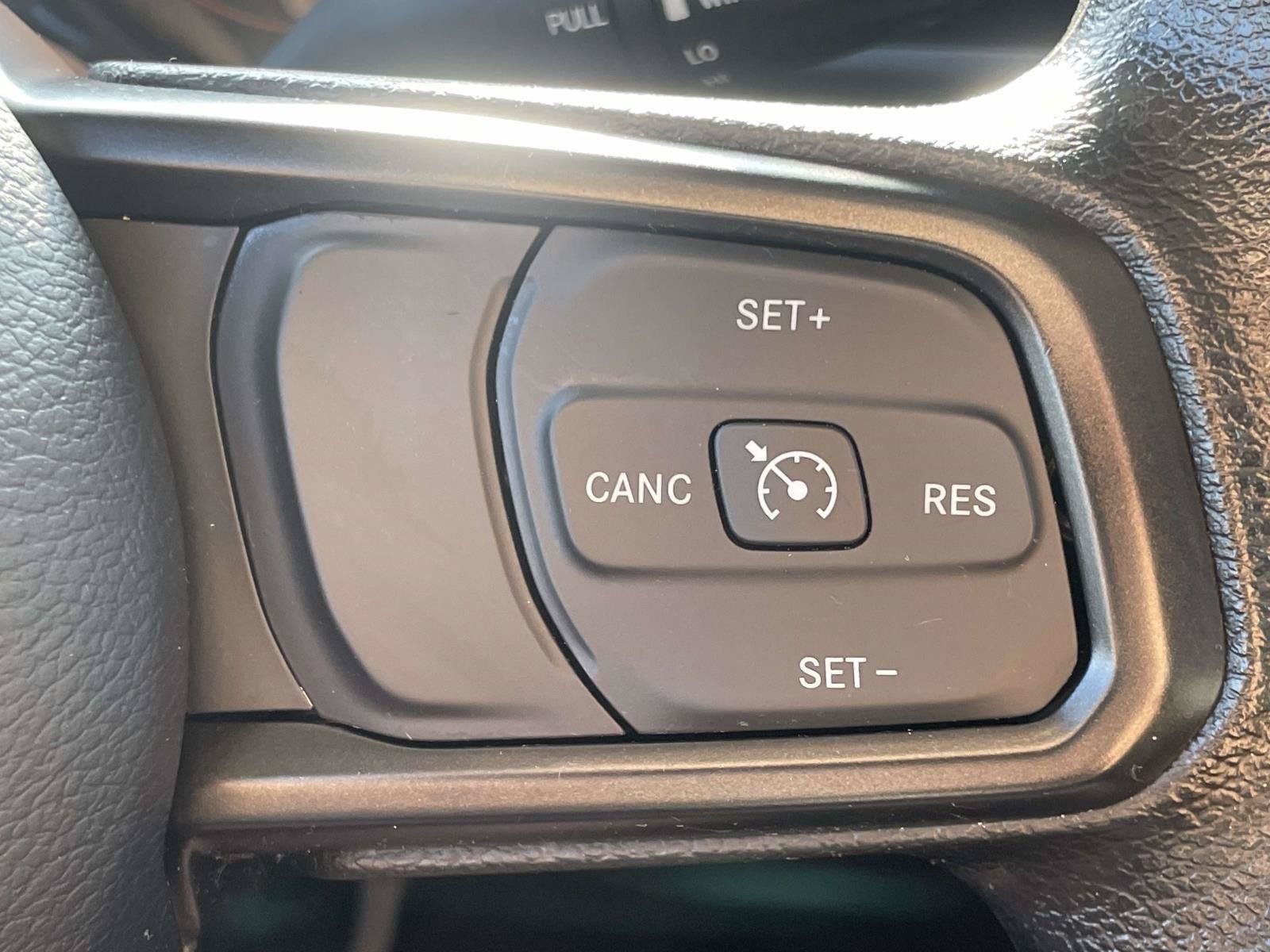 Certified 2024 Jeep Gladiator Sport AWD/4WD image 26