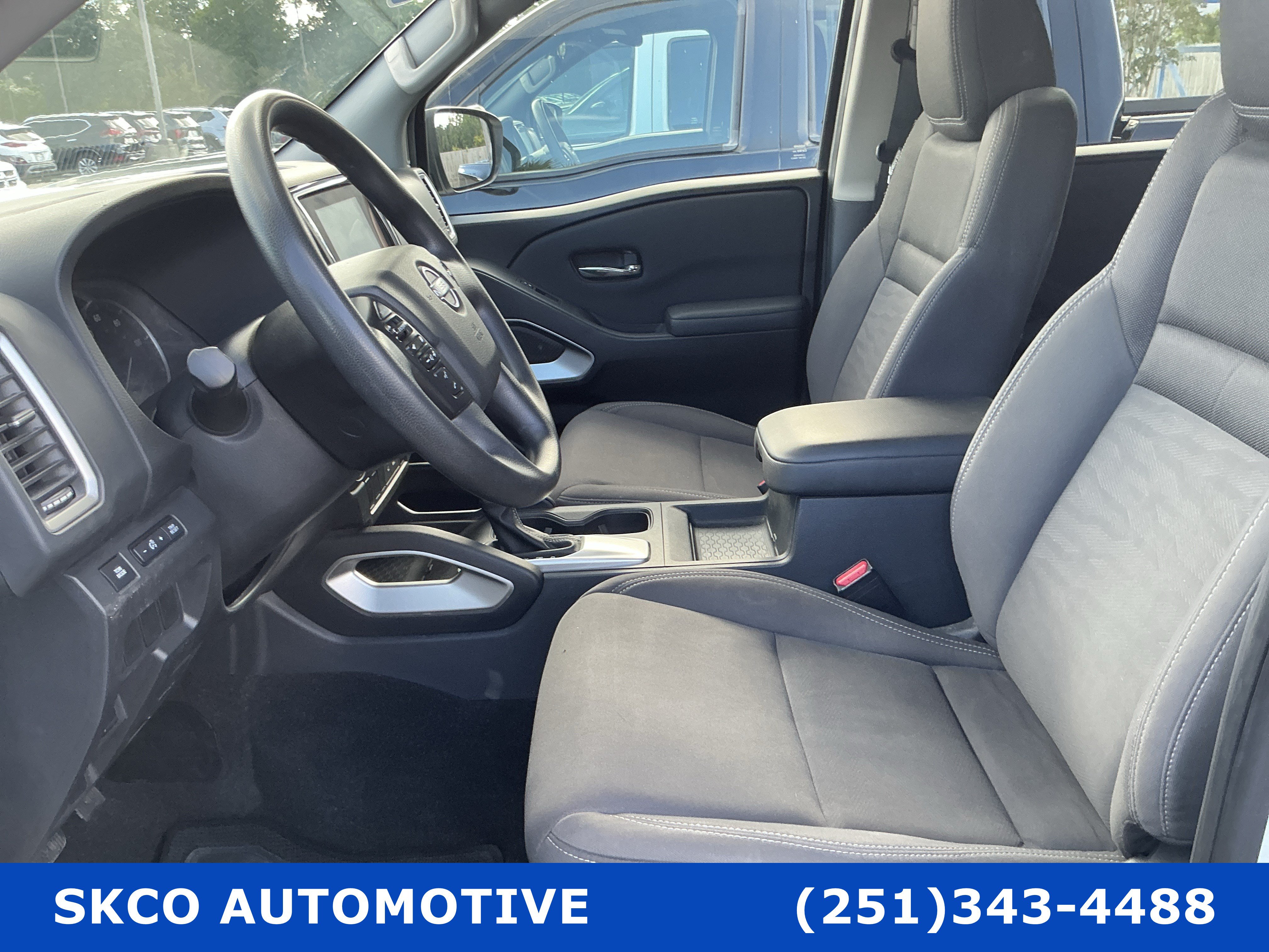 Used 2022 Nissan Frontier SV AWD/4WD image 11