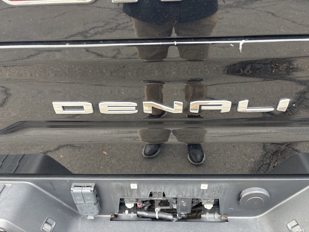 Used 2022 GMC Sierra 1500 Denali w/ Denali Reserve Package image 4