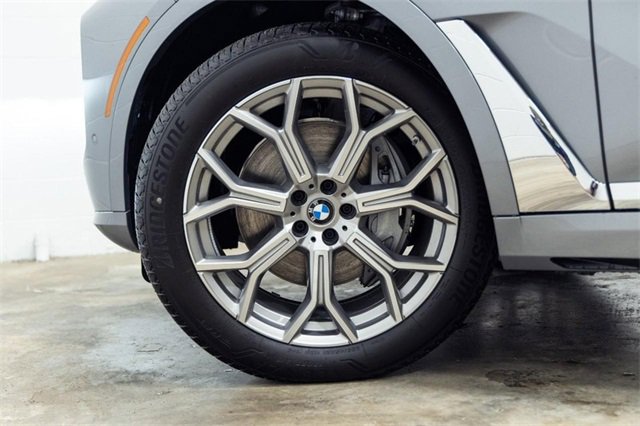 Certified 2025 BMW X7 xDrive40i image 23