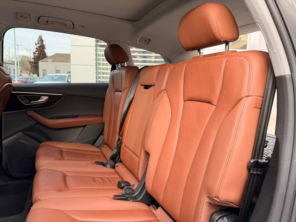 Certified 2023 Audi Q7 2.0T Premium w/ Convenience Package image 13