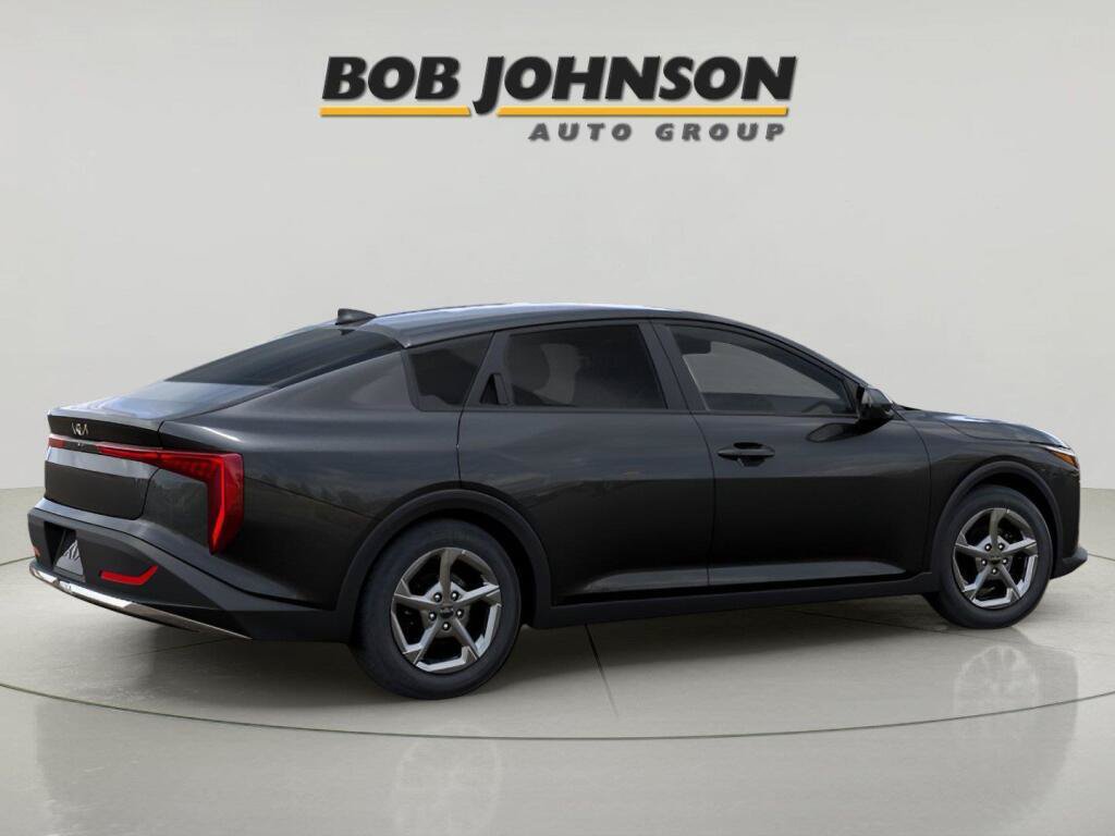 New 2026 Kia K4 FWD image 7
