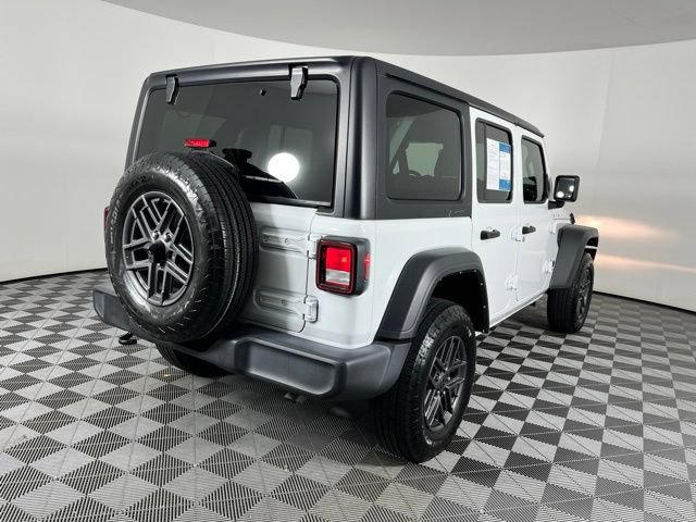 Used 2024 Jeep Wrangler Unlimited Sport AWD/4WD image 12