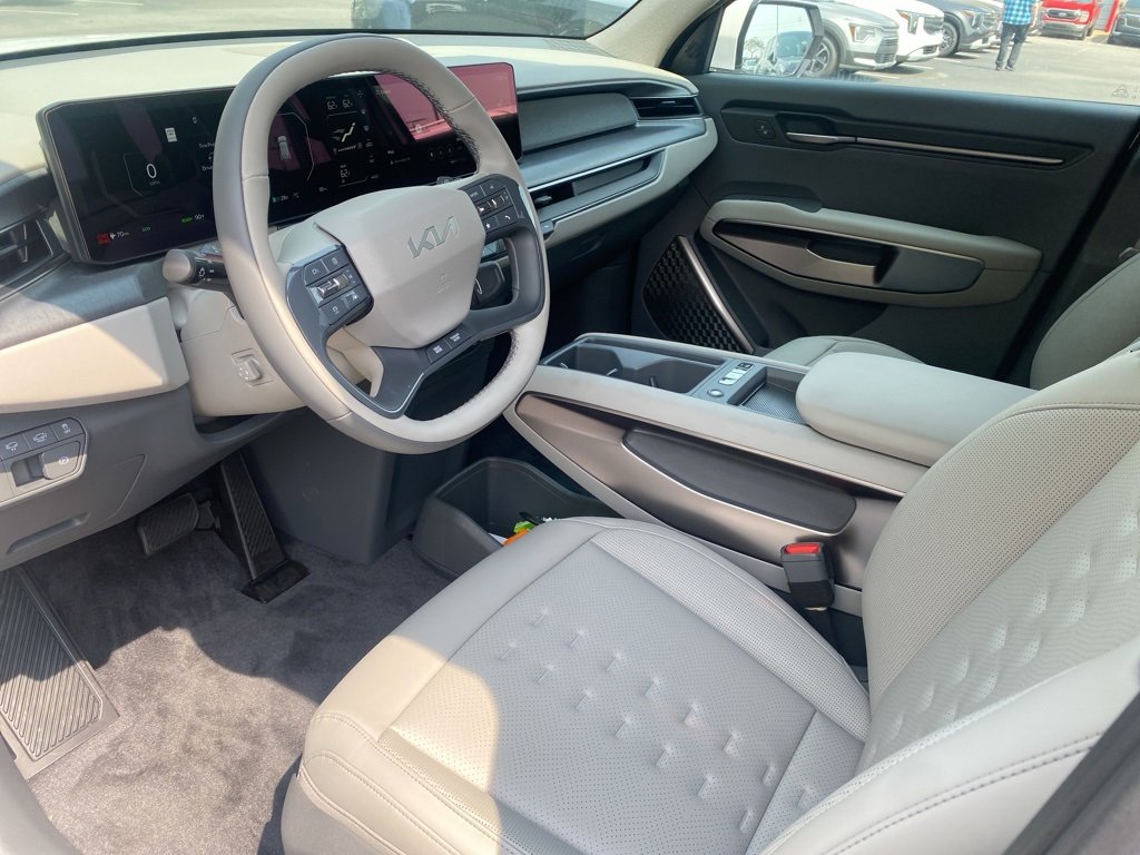 New 2026 Kia EV9 Wind image 14