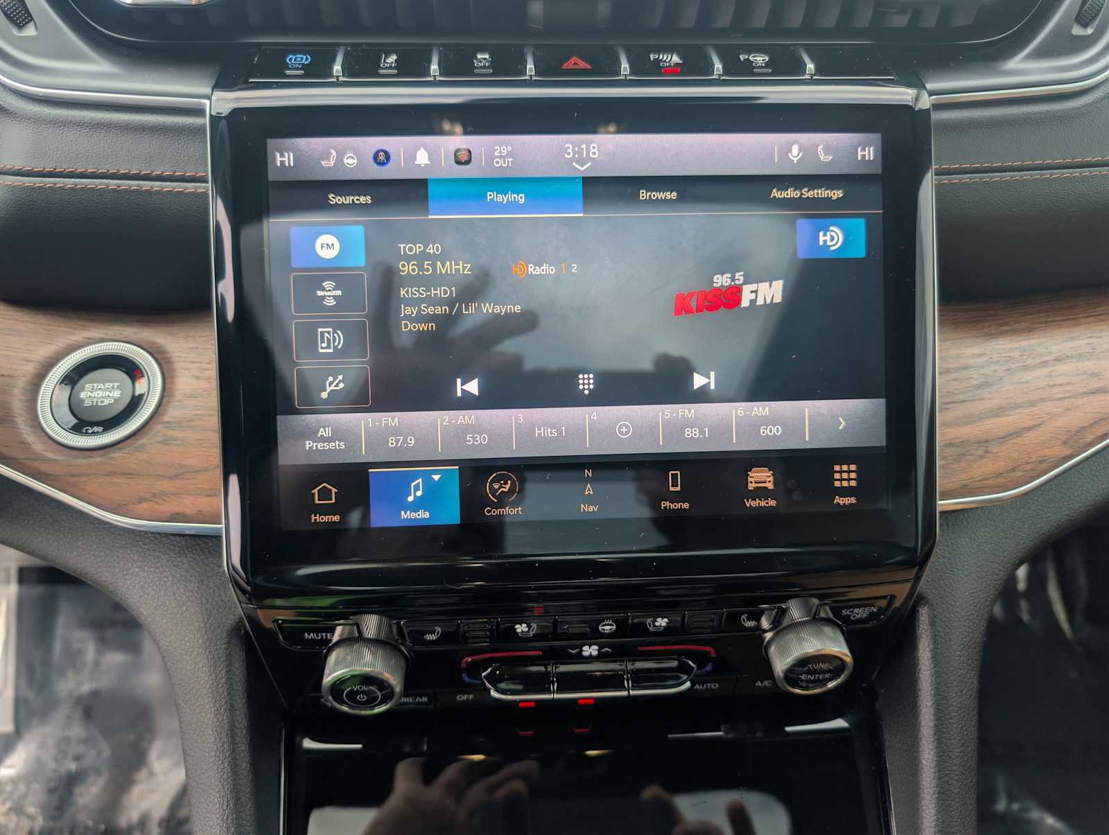 Used 2024 Jeep Grand Cherokee Summit w/ Advanced Protech Group IV image 11