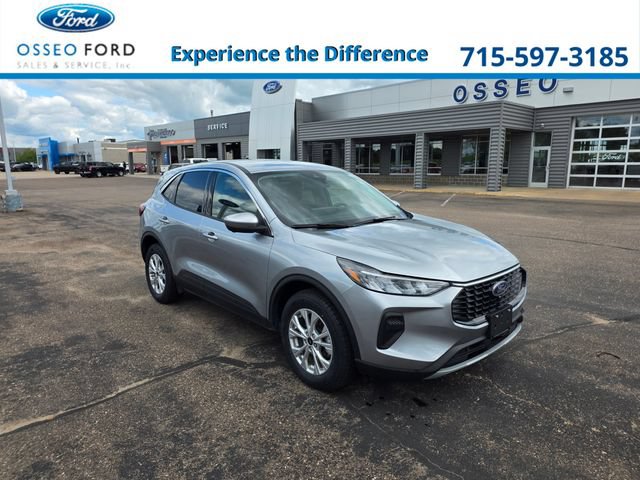 Used 2023 Ford Escape Active w/ Tech Pack #2 AWD/4WD image 1