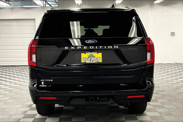 Used 2025 Ford Expedition Active image 5