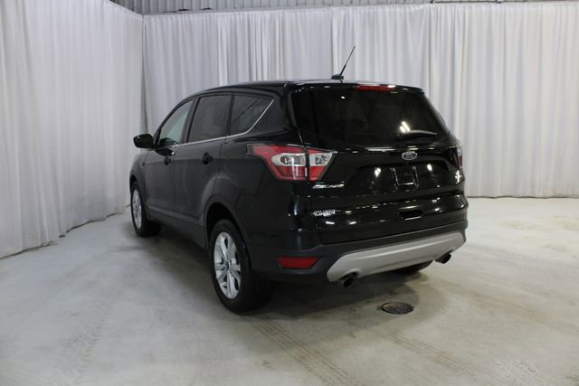 Used 2017 Ford Escape SE image 24