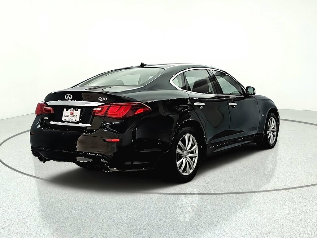 Used 2018 INFINITI Q70 Luxe w/ Proactive Package AWD/4WD image 7