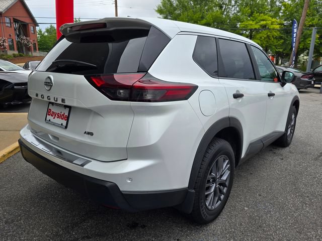 Used 2024 Nissan Rogue S AWD/4WD image 32