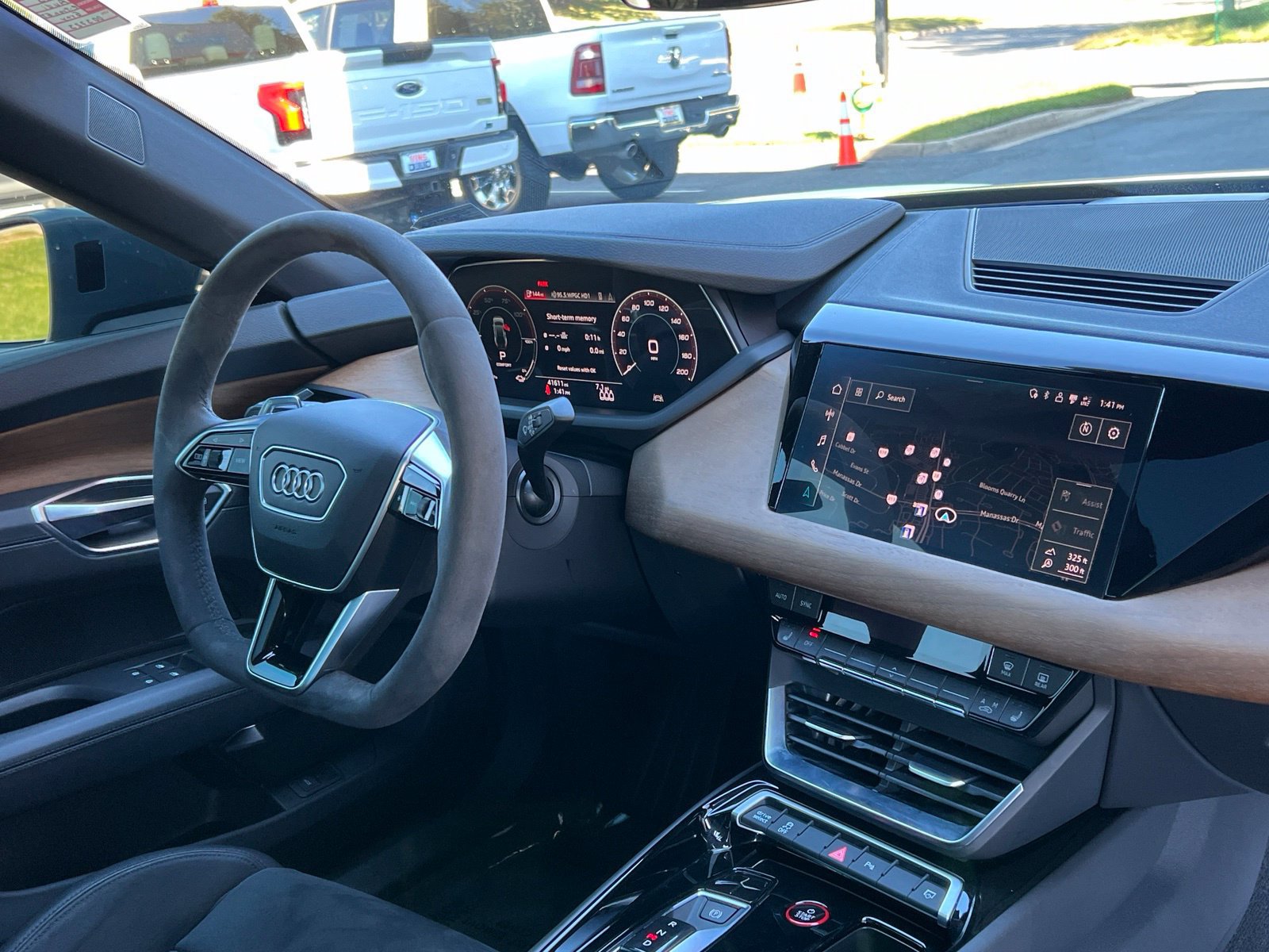 Used 2023 Audi e-tron GT Premium Plus AWD/4WD image 10