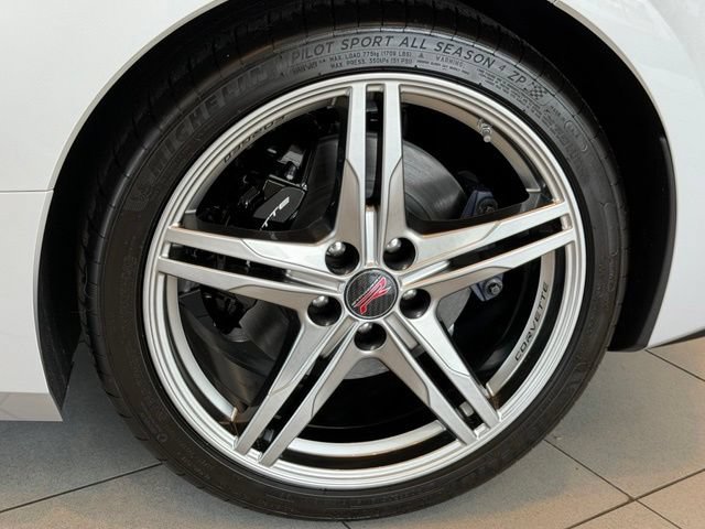 New 2027 Chevrolet Corvette Stingray Convertible RWD image 10