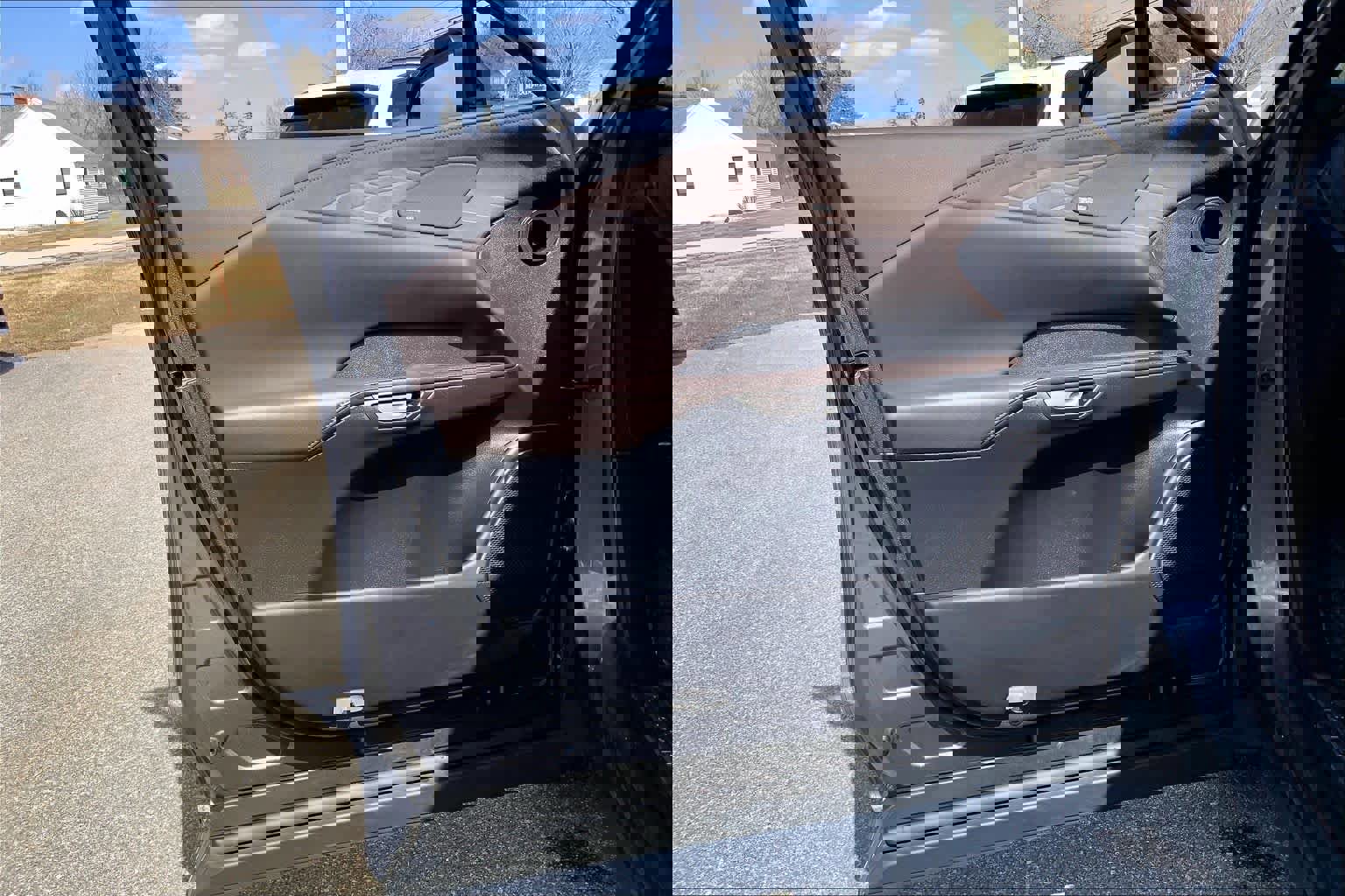 Used 2025 Lexus RX 450h Luxury w/ Convenience Package image 21