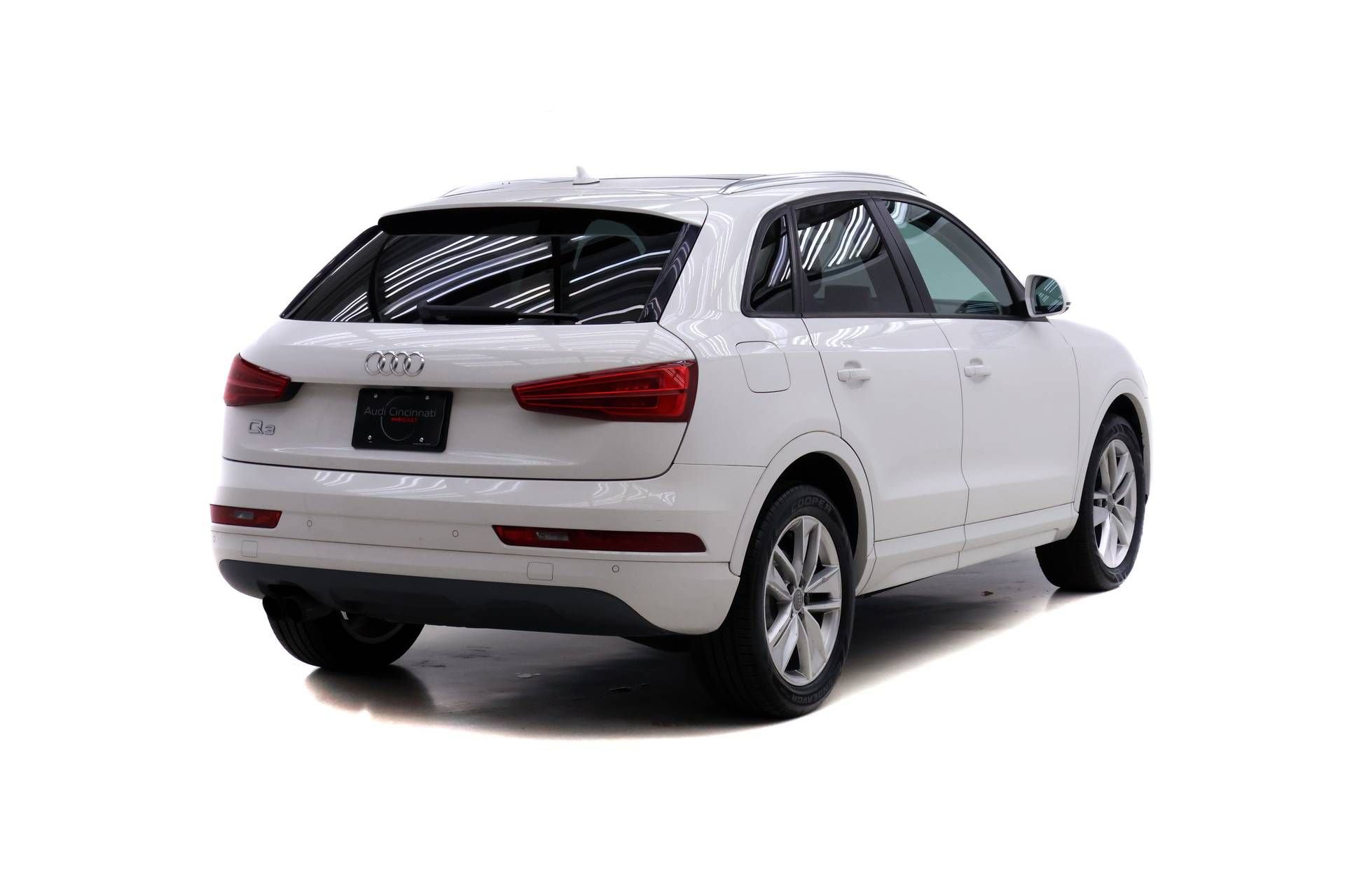 Used 2017 Audi Q3 2.0T Premium FWD image 4
