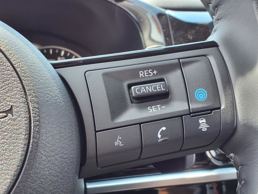 New 2025 Nissan Pathfinder SL w/ SL Premium Package image 22