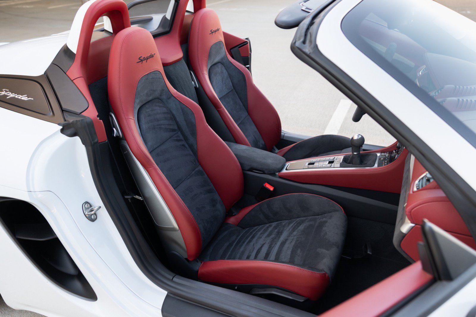 Used 2020 Porsche 718 Boxster Spyder RWD image 71