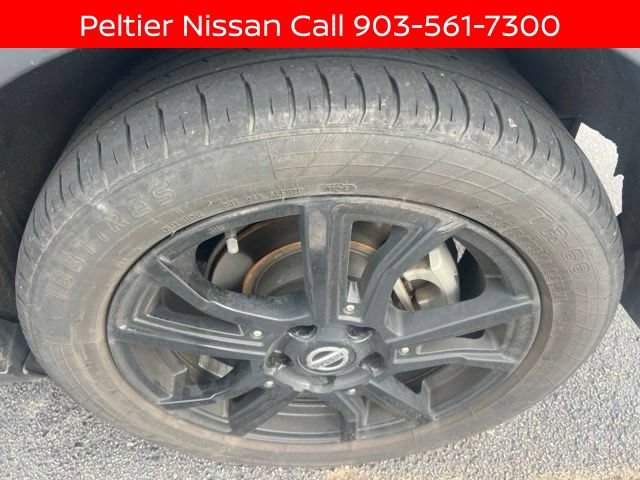 Certified 2021 Nissan Kicks SR FWD image 8