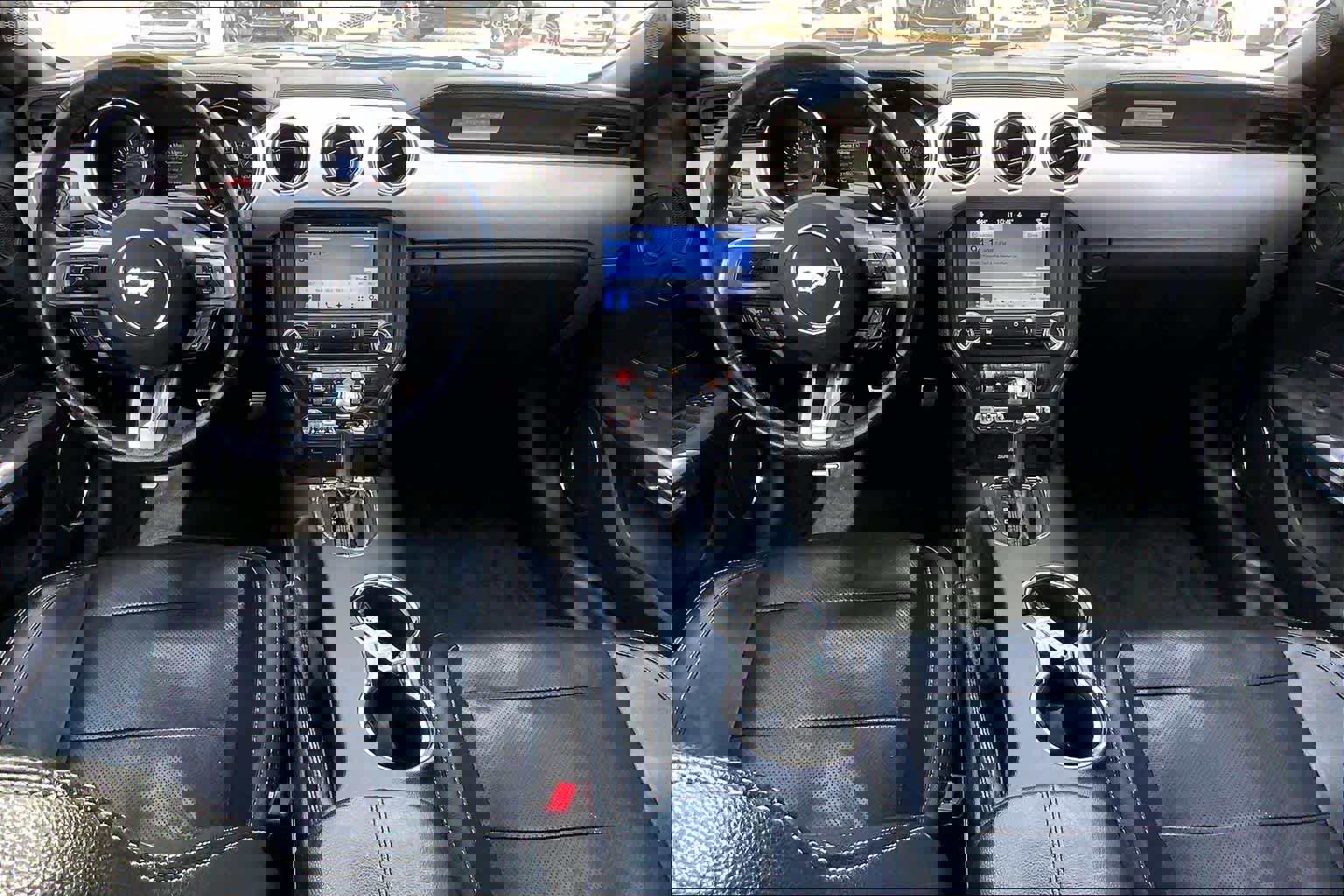 Used 2017 Ford Mustang Premium image 14